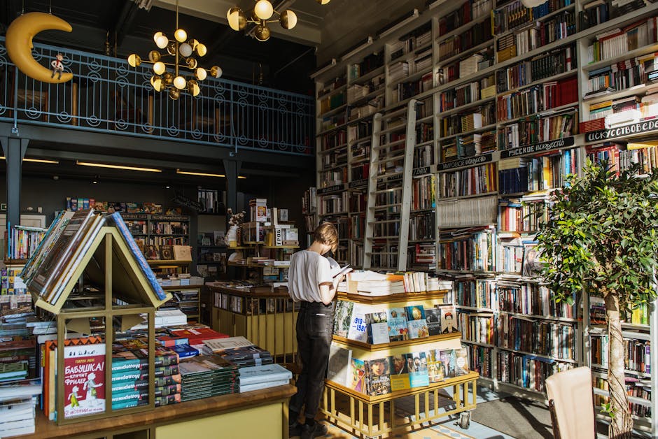 Bookstor Den Haag – warm lighting and carefully curated shelves